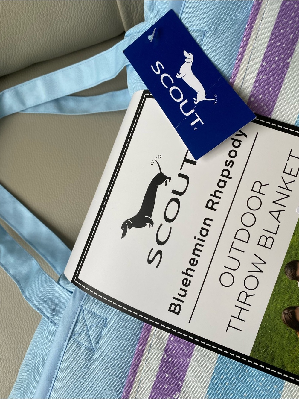 SCOUT OUTDOOR THROW BLANKET with carrier bag